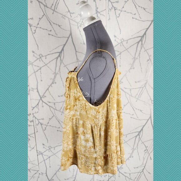 Wild Skye Yellow Floral Printed Strappy Crinkle Tank - Picture 2 of 4